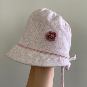 TARTINE ET CHOCOLAT
Floral print baby sun hat